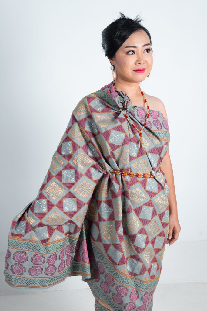 Kain Sarung Tenunan / Woven Songket Fabric 